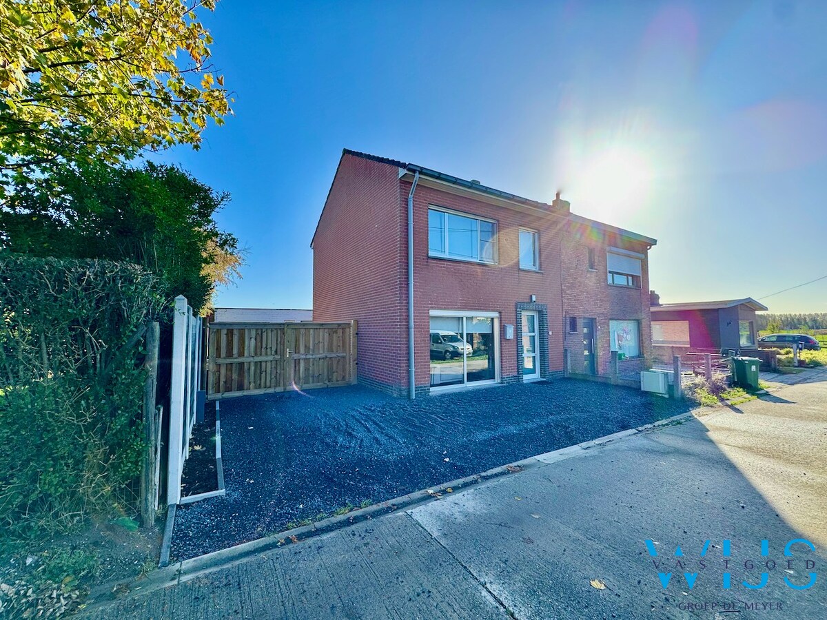 Super tof woonhuis op enorm mooie locatie te Assenede ! 