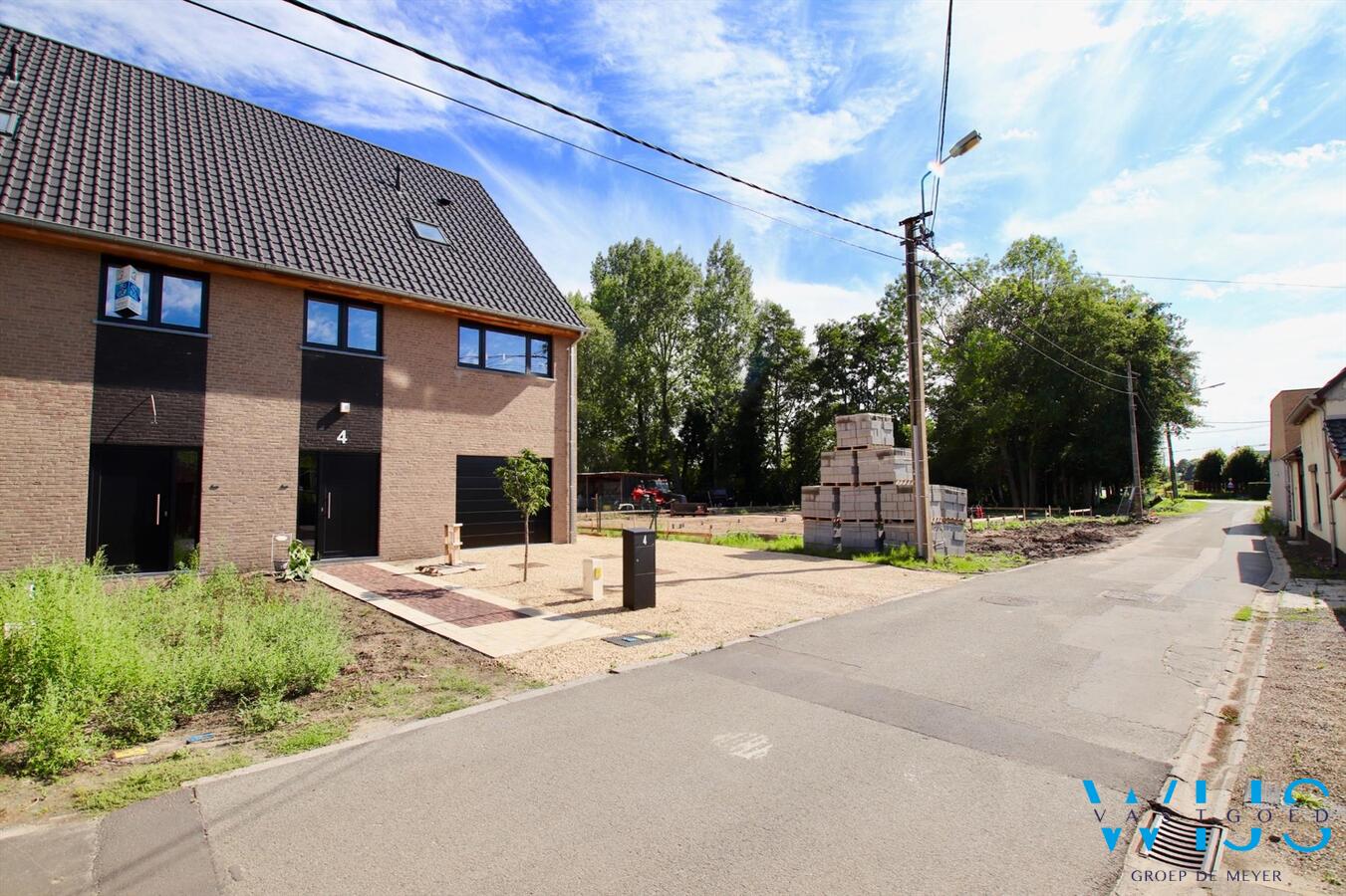 Enorm ruime nieuwbouwwoning op een perceel van 1088 m² te ERTVELDE ! 