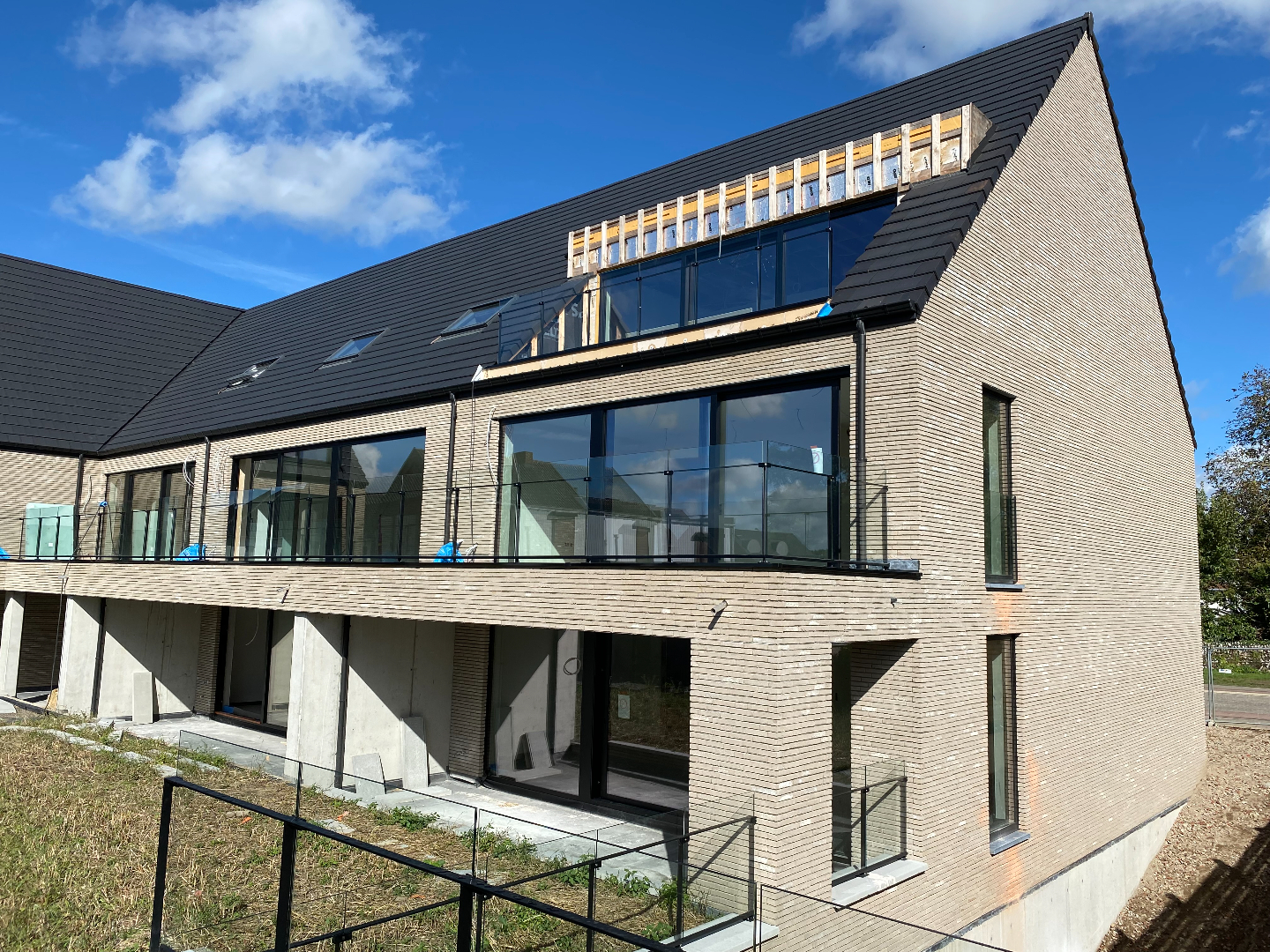 RESIDENTIE CRONOS - 10 KWALITEITSVOLLE APPARTEMENTEN + PENTHOUSES 