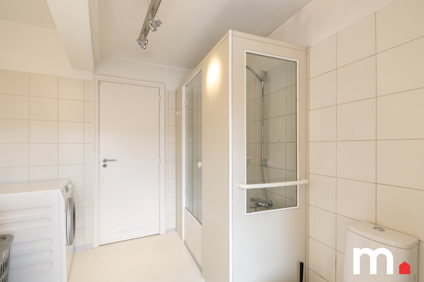 TOPPER !  Fantastisch gelegen appartement op het Overbekeplein in hartje Kortrijk ! 