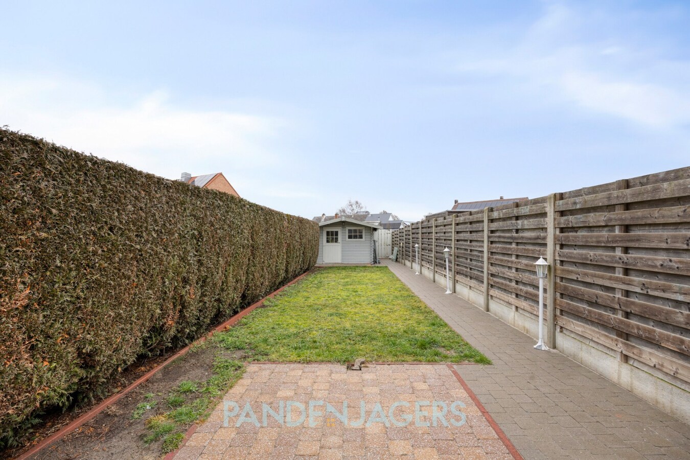 Instapklare rijwoning met acheruitgang te Duffel-Oost 