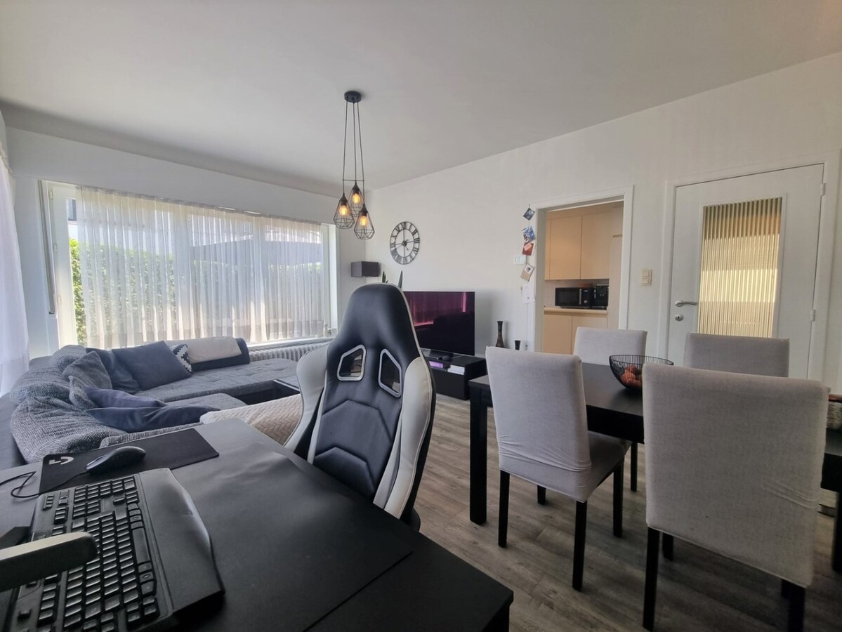 Hoekappartement met tuin en garage - Heist 