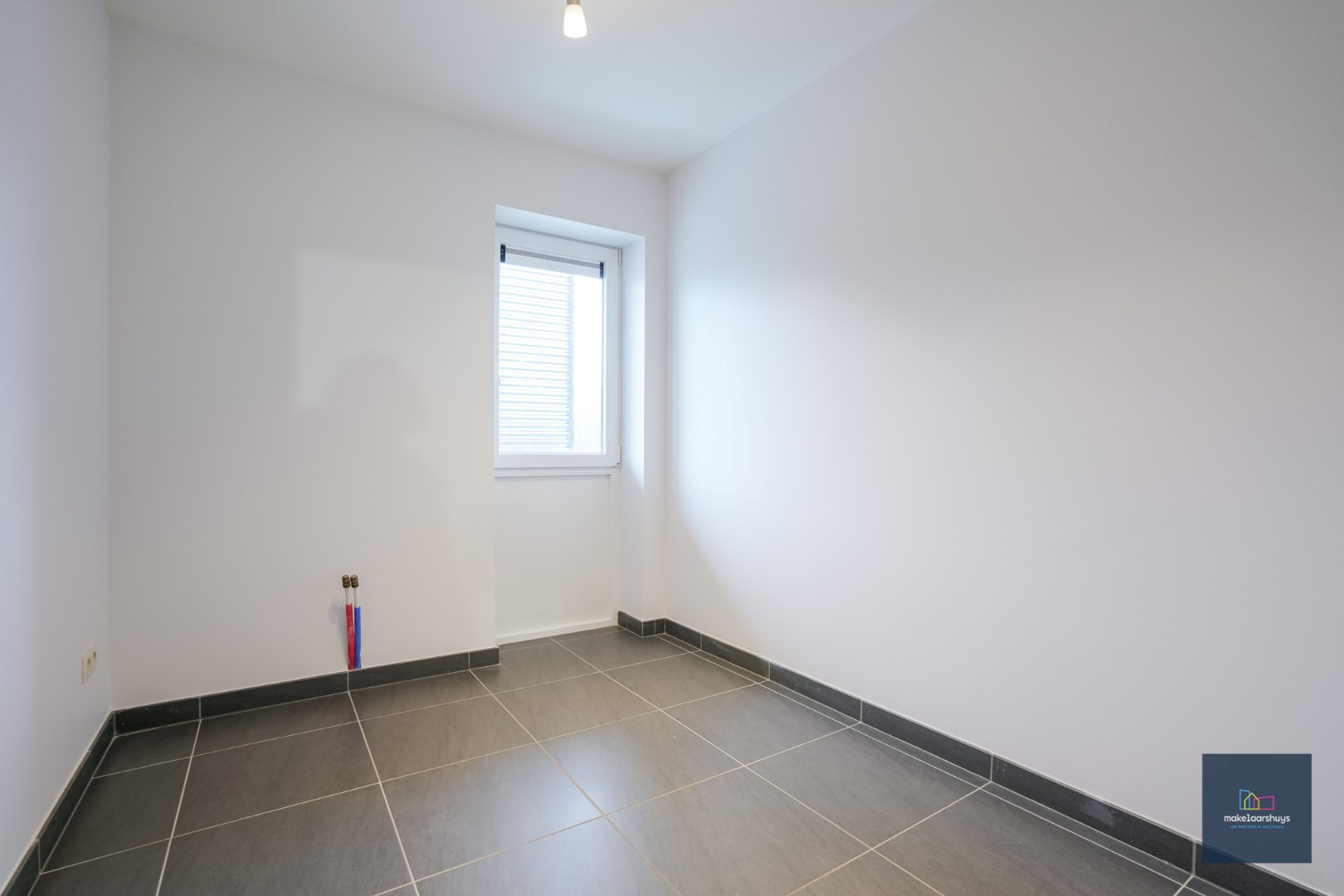 2 slp. app met terras te Mariakerke 