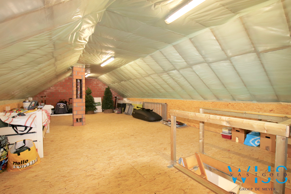 Prachtige instapklare bungalow te Waarschoot ! 