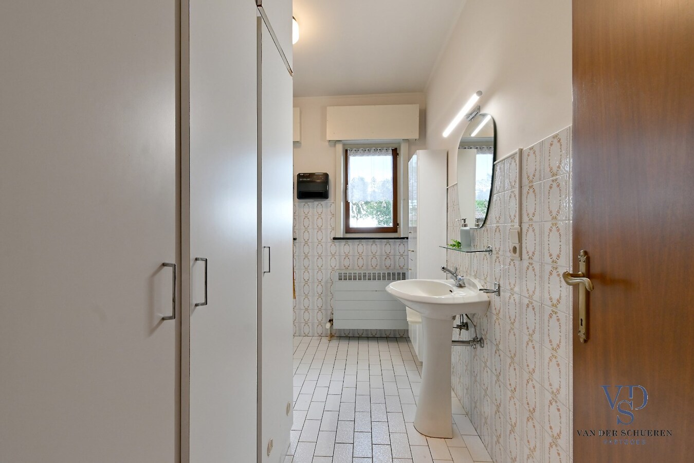 Degelijke laagbouw met grond (> 3600 m²). 