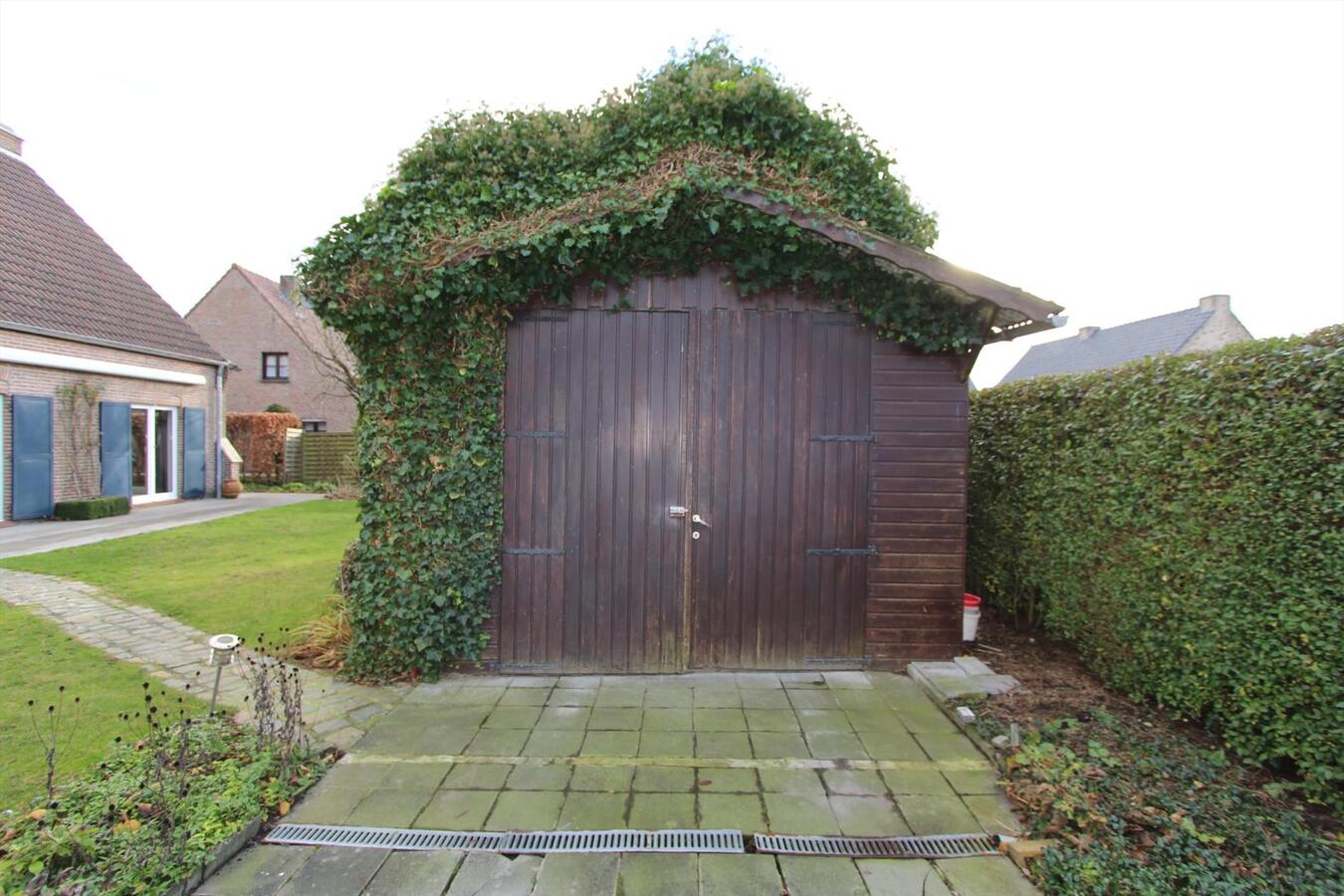 Alleenstaande woning met 4 slaapkamers te Ichtegem 