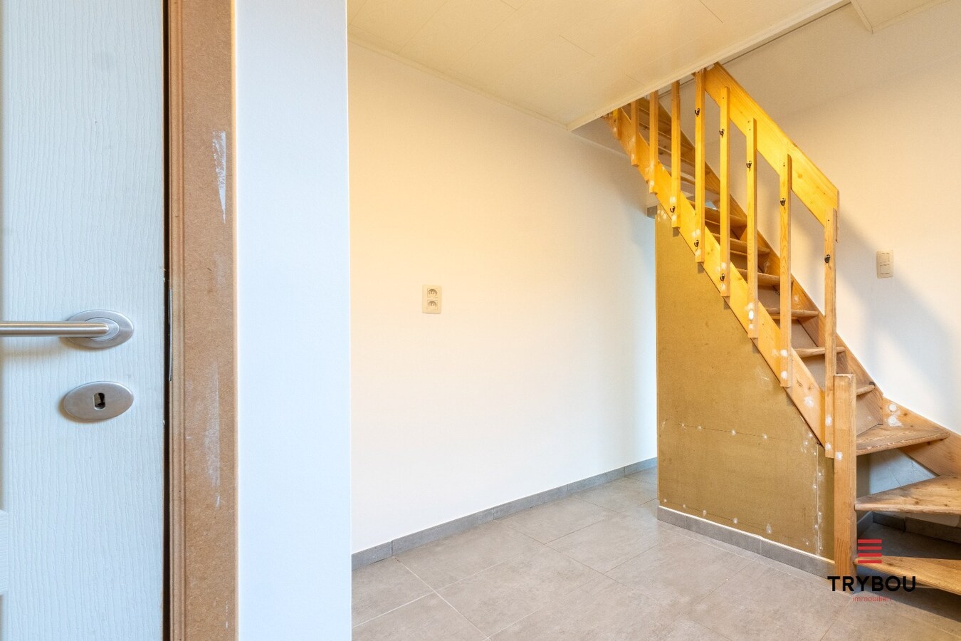 Open bebouwing met een uitzonderlijk ruim perceel in Houthulst! 