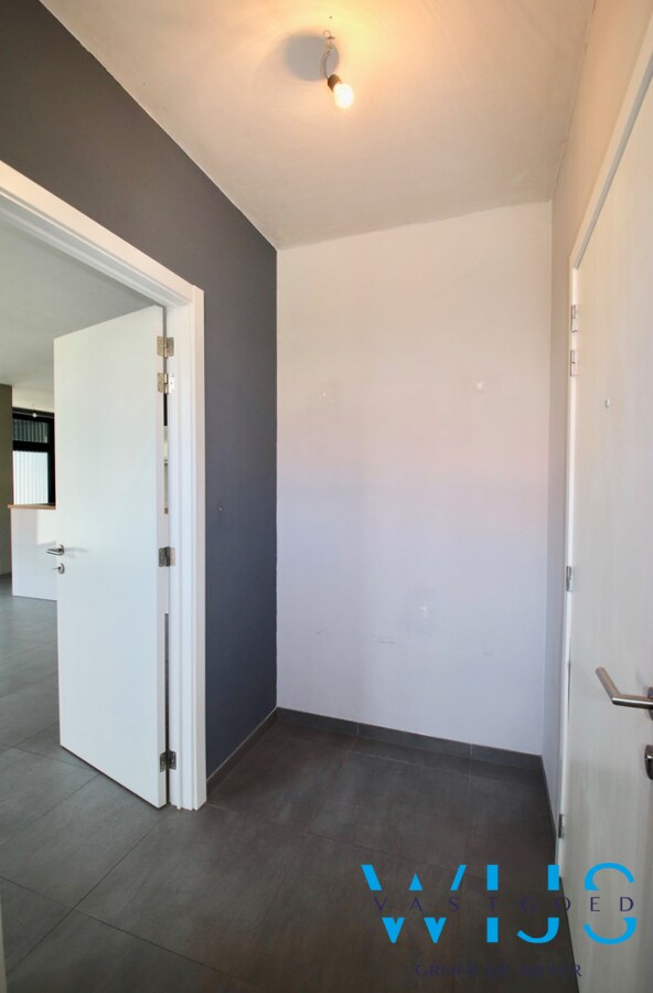 Energiezuinig GELIJKVLOERS app met garage te SLEIDINGE ! 