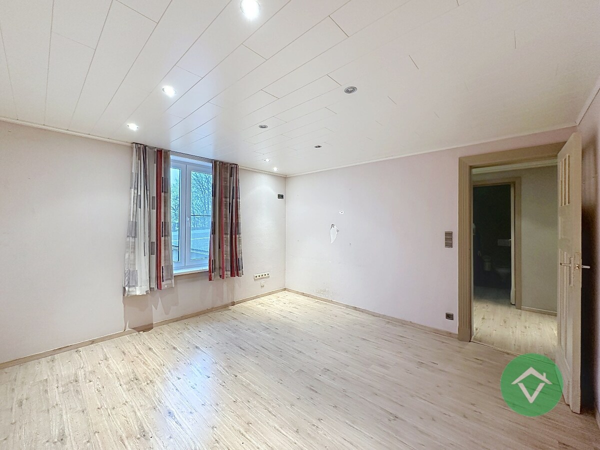 Handelspand met woonst op topligging in Gistel 