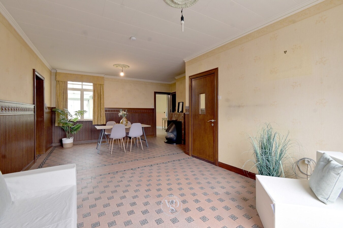 Karaktervolle herenwoning in centrum Asper. 