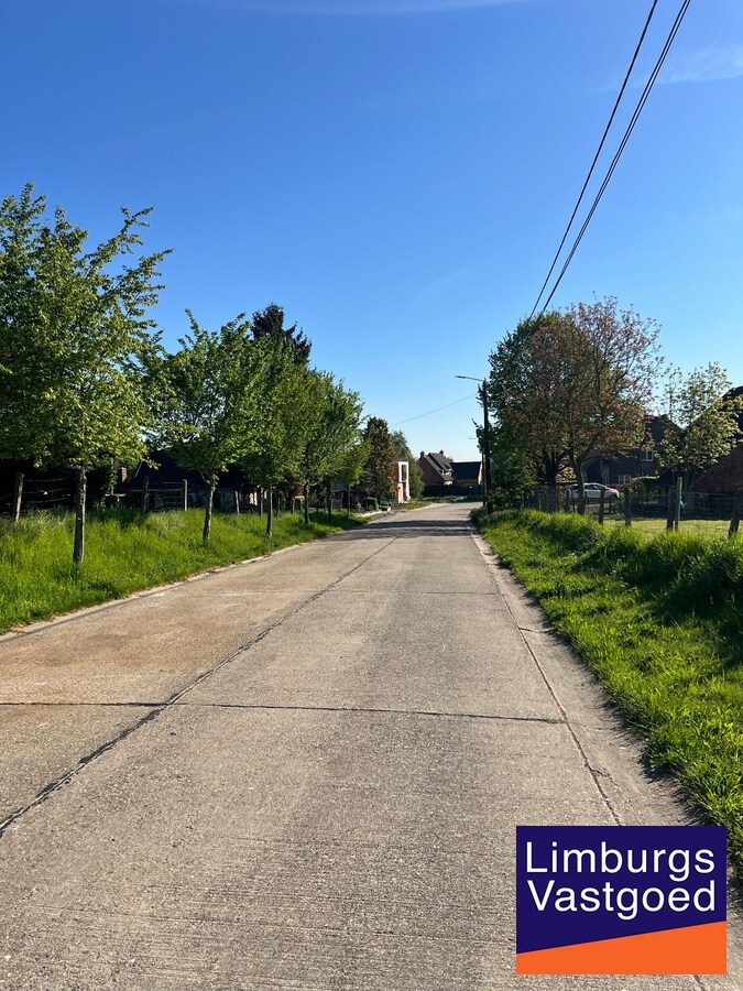 Grond in woongebied voor open bebouwing, 14a14ca, in Herderen 