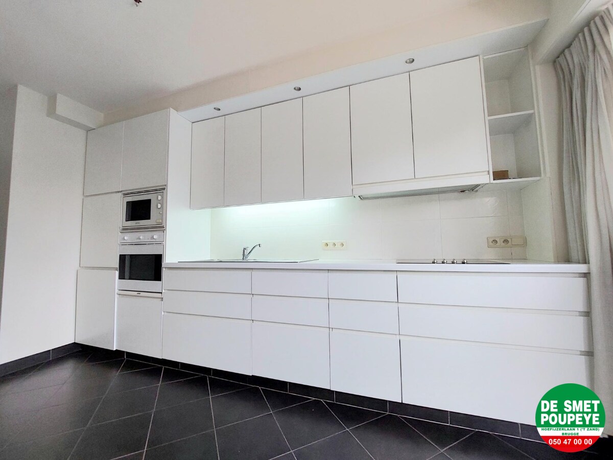Ruim lichtrijk appartement van 147m² 