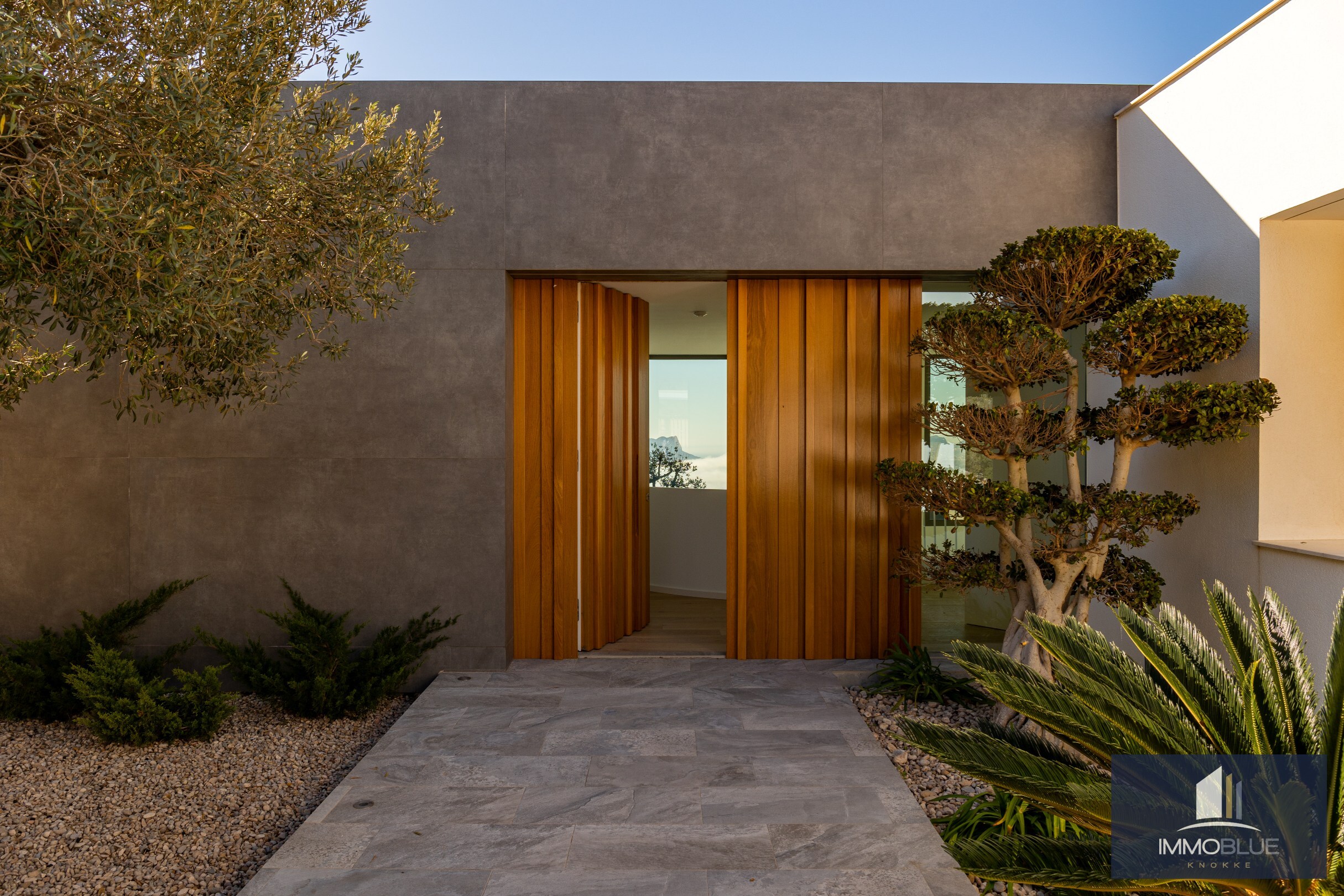 Moderne luxe met spectaculair zeezicht in Cumbre del Sol. 