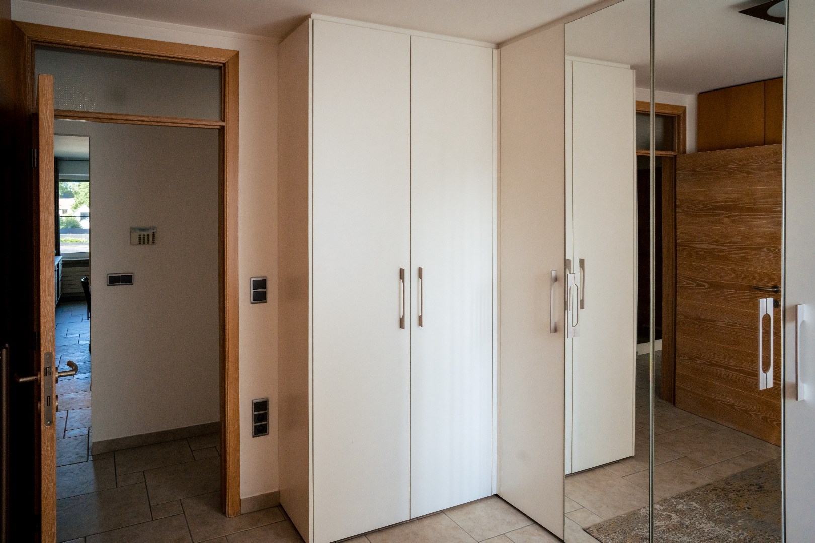 Ruim duplex appartement (203m²) met 4 slpks en garage te Kaprijke 