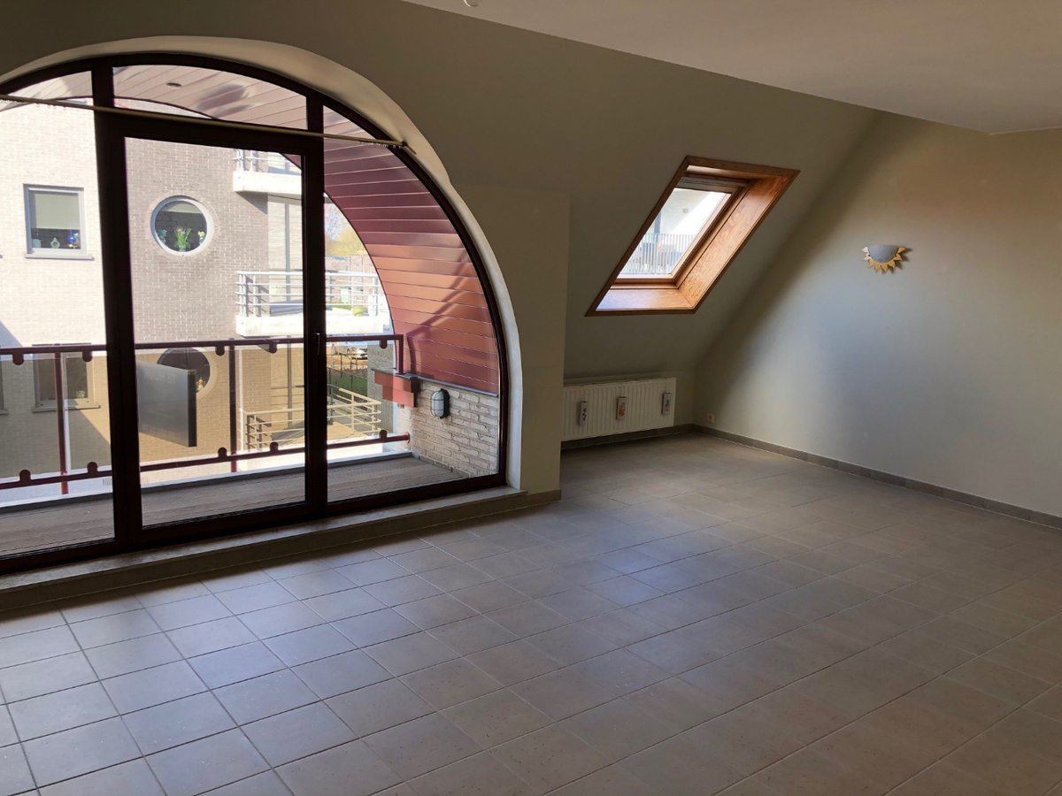 Ruim, stijlvol appartement in centrum Gavere (kleinschalige residentie). 2 Terrassen ! 