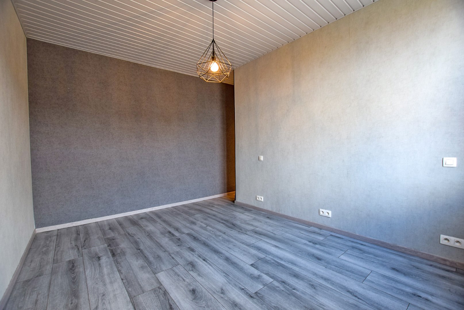 Ruime rijwoning op 271m² met 3 slaapkamers te Adinkerke (De Panne)! 