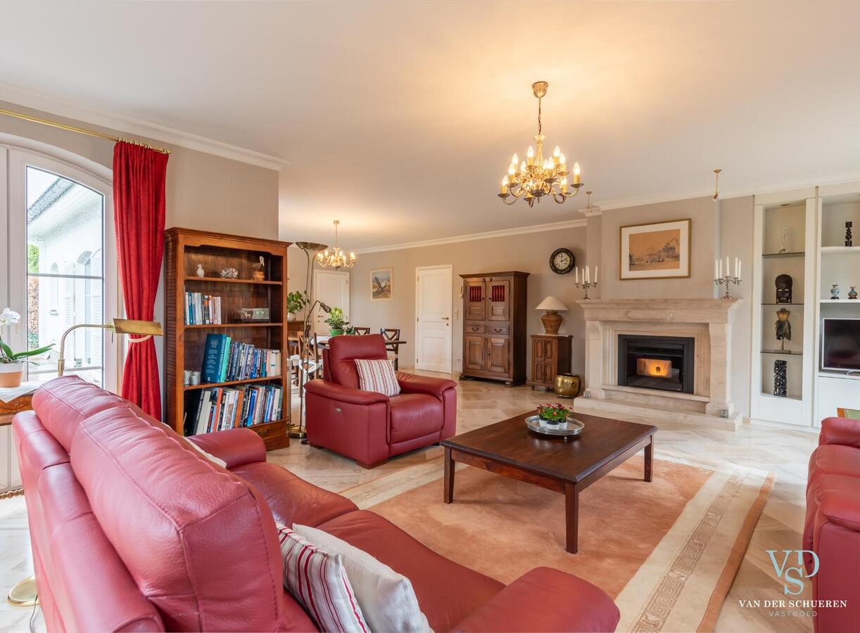 Stijlvolle villa in prachtige, groene omgeving.    Exclusief. 