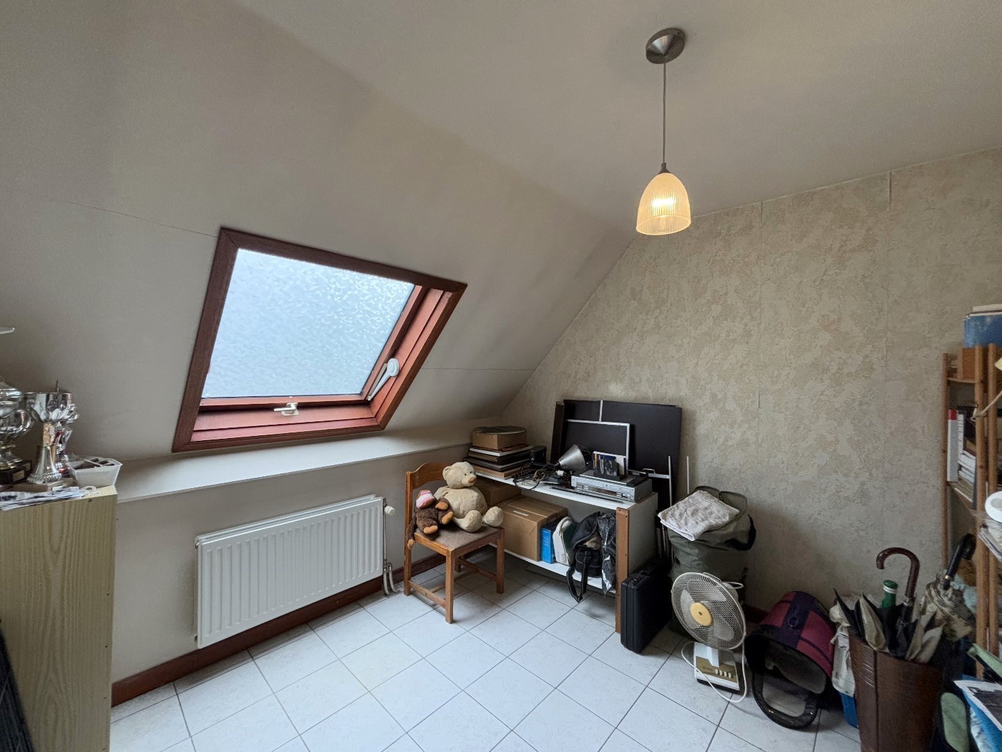 Te renoveren gezinswoning met 3 slpk. nabij Lommel-Kerkhoven 