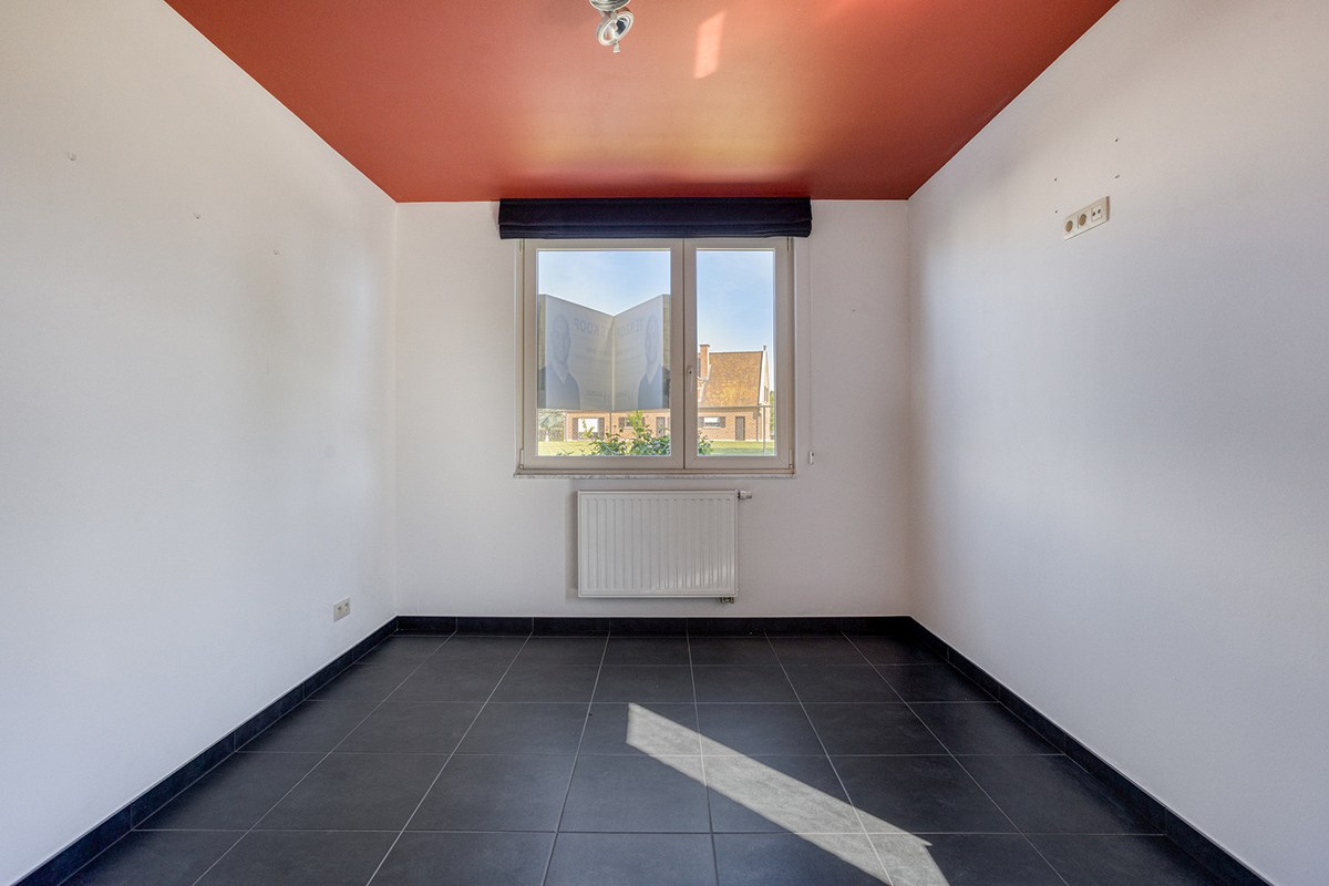 Instapklaar gelijkvloers appartement met groot terras, tuin en garagebox in Kumtich - EPC 104 KWH/m² 