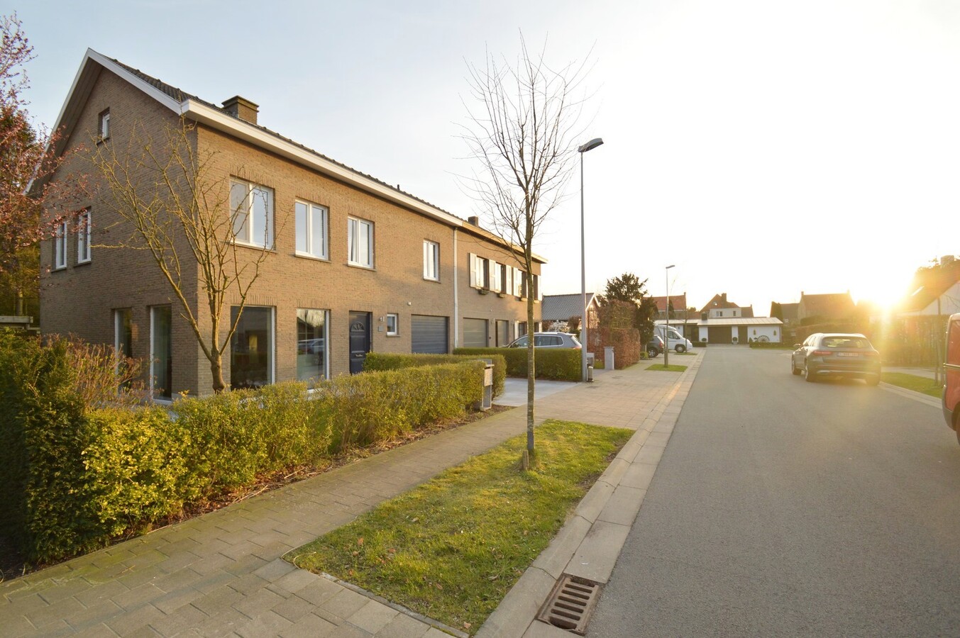 Halfopen, volledig gerenoveerde woning - Moerkerke 