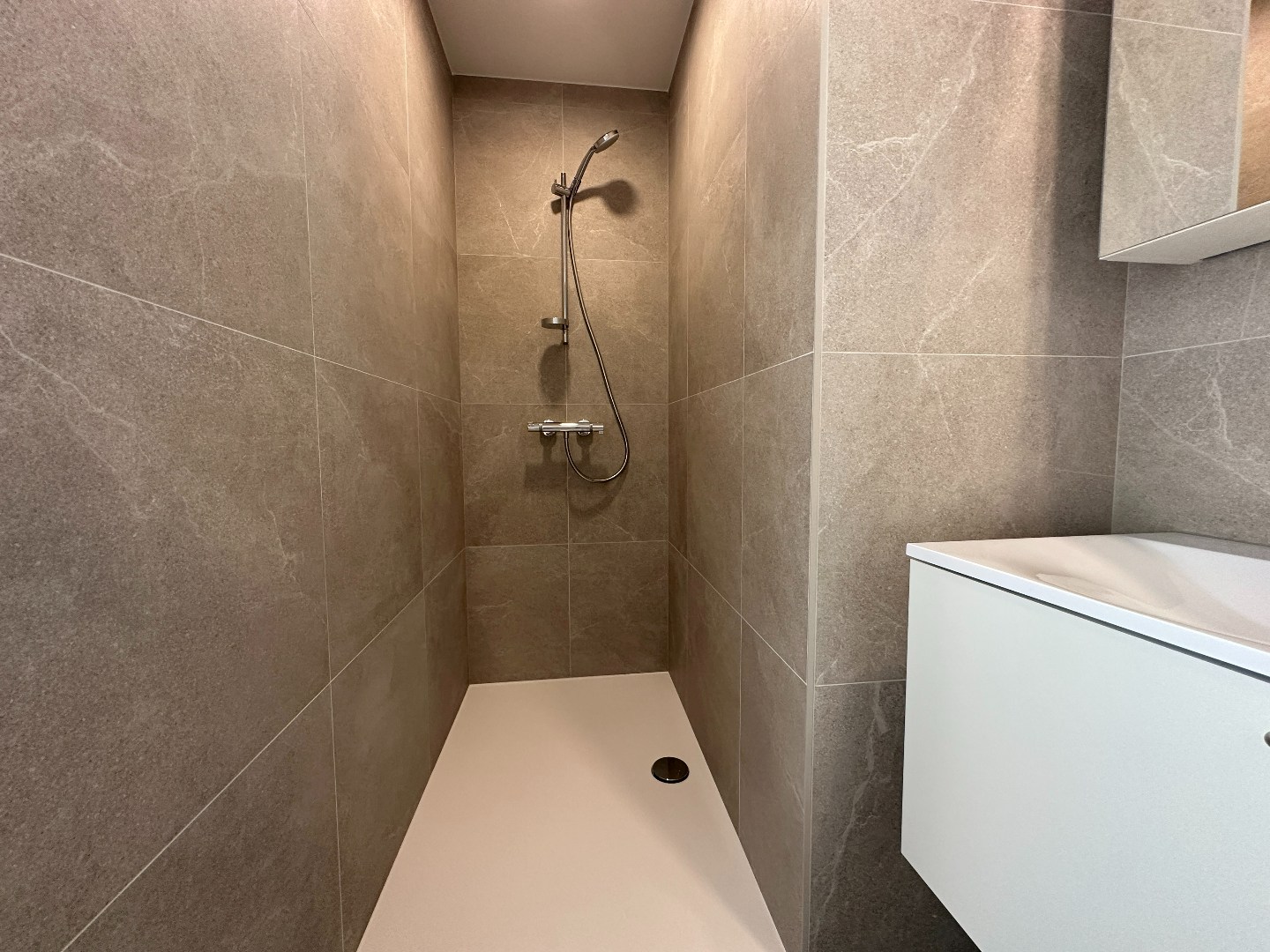 Instapklaar 1-slaapkamer appartement met mooi zonneterras, Torhout 