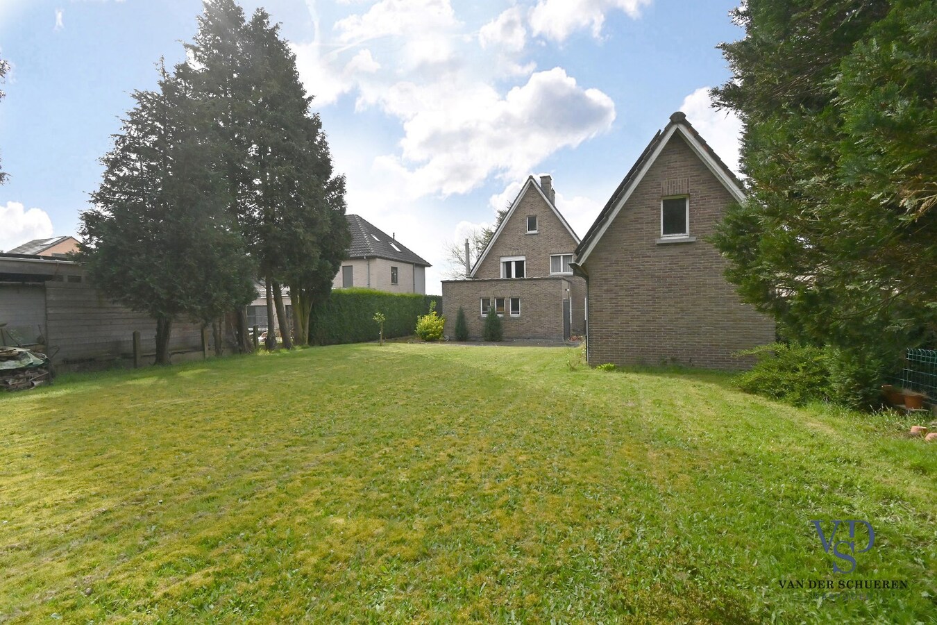 Karaktervolle villa, nabij centrum Merelbeke 