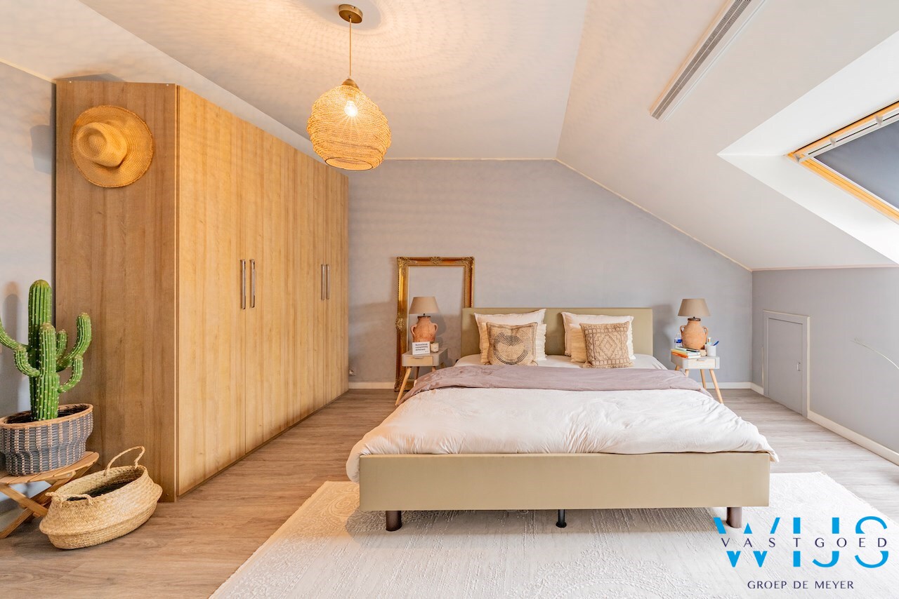 Recent duplexappartement met zeer aangenaam terras te Ertvelde ! 