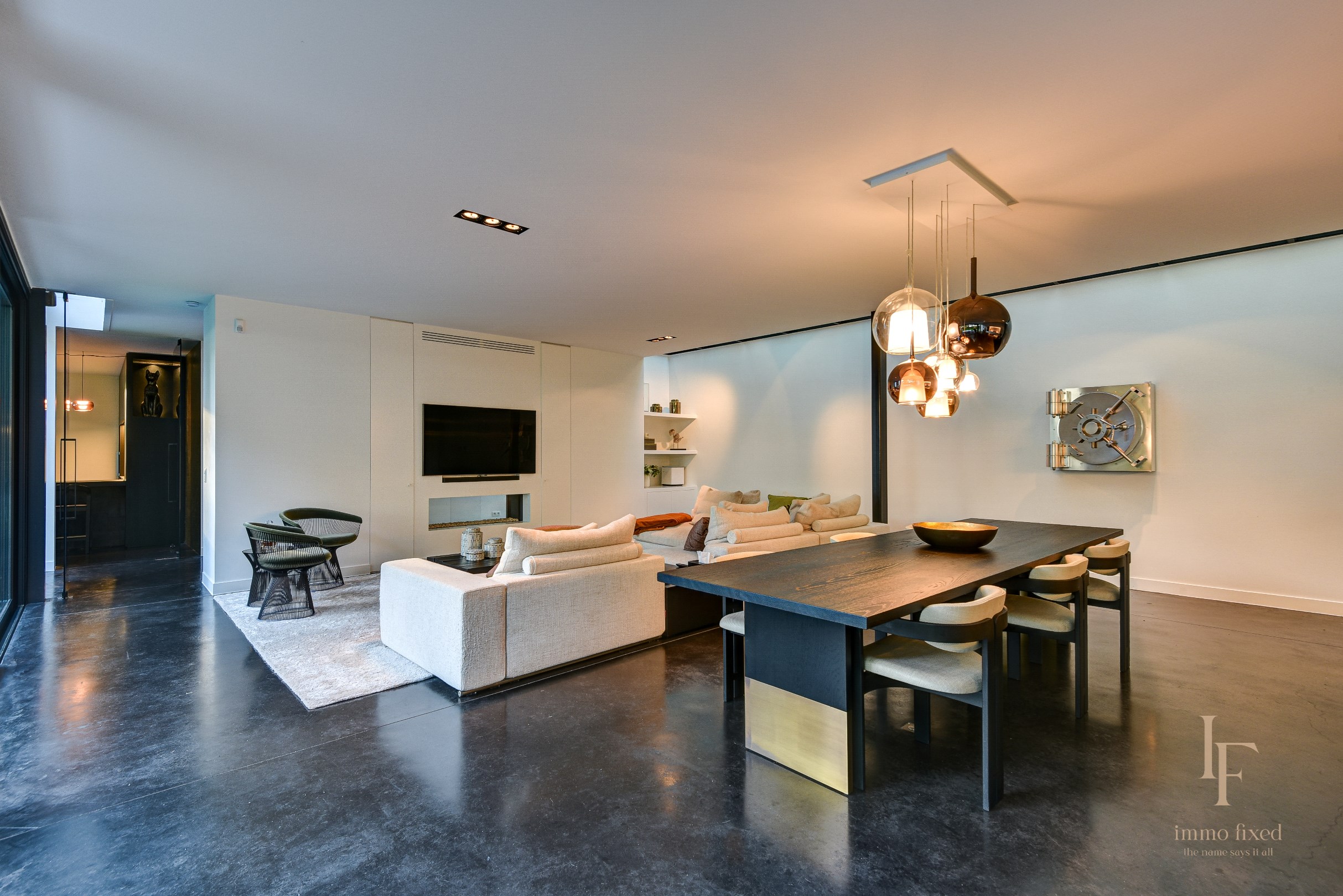 Luxe villa met 4 SLKS en praktijkruimte te SCHILDE! 