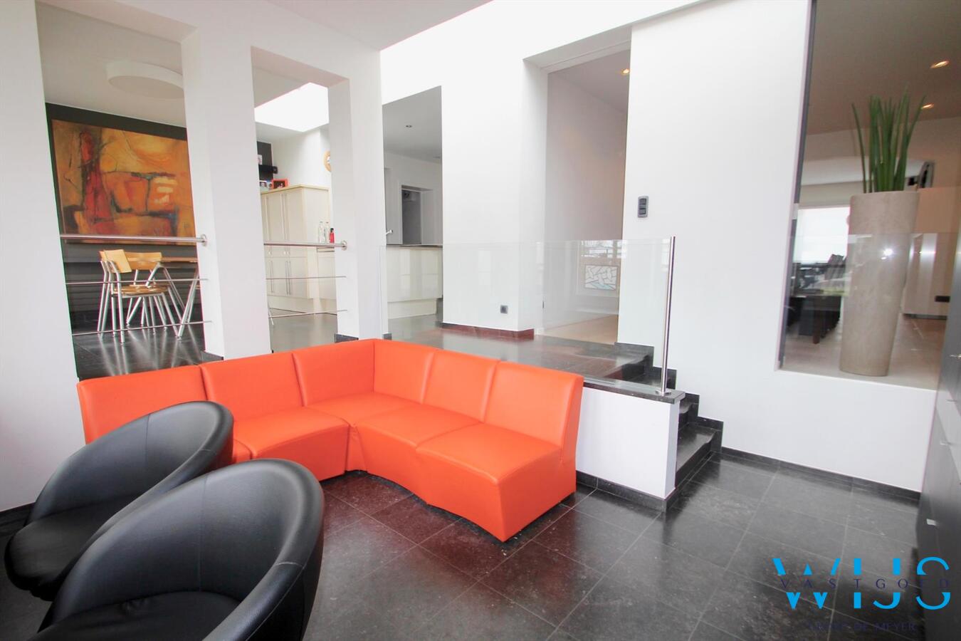 Schitterend karaktervol woonhuis met 5 slaapkamers in Assenede ! 