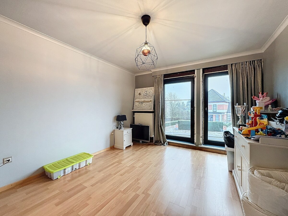 Instapklare HOB met garage en tuin centrum Zottegem 