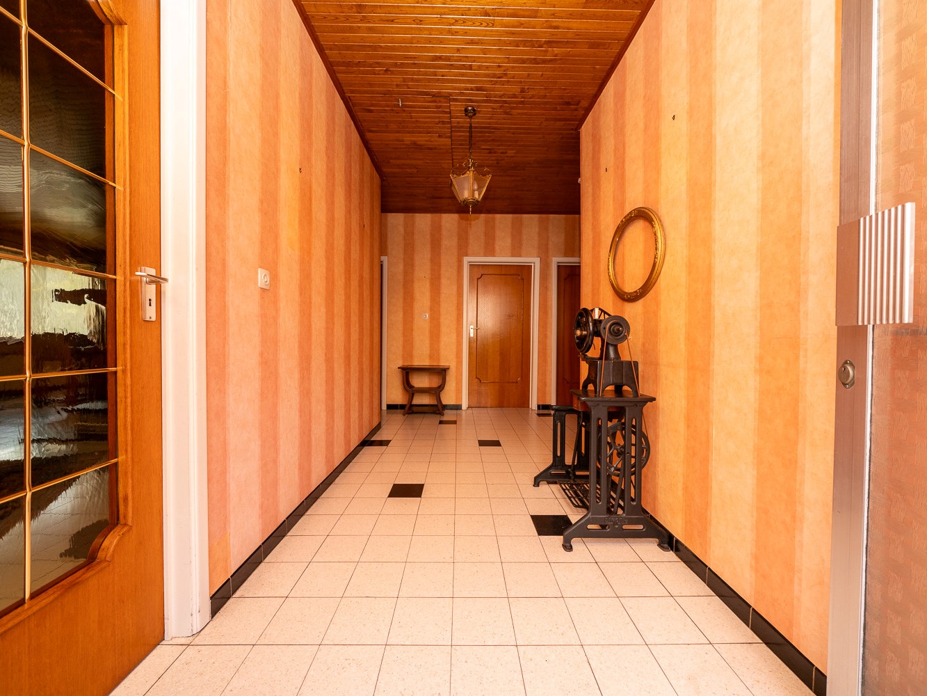 Woning met loods op gegeerde locatie 