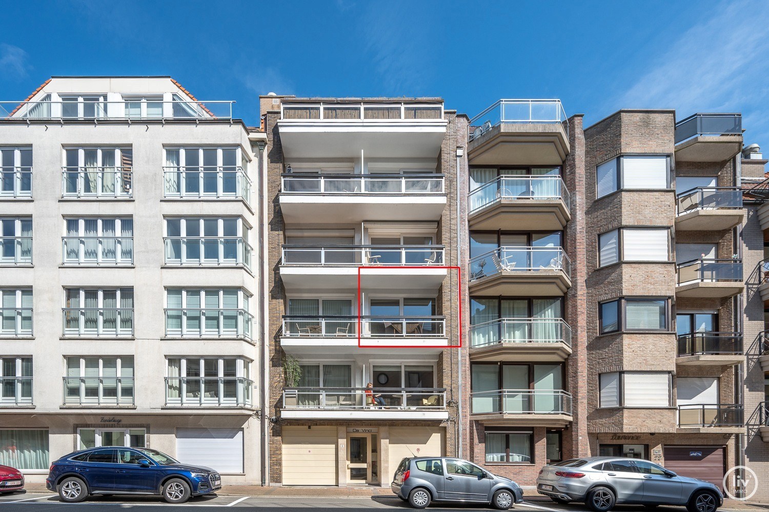 Appartement meublé - Appartement d'une chambre confortable avec terrasse ensoleillée situé dans un emplacement de premier choix à proximité de l'avenue Dumortier. 