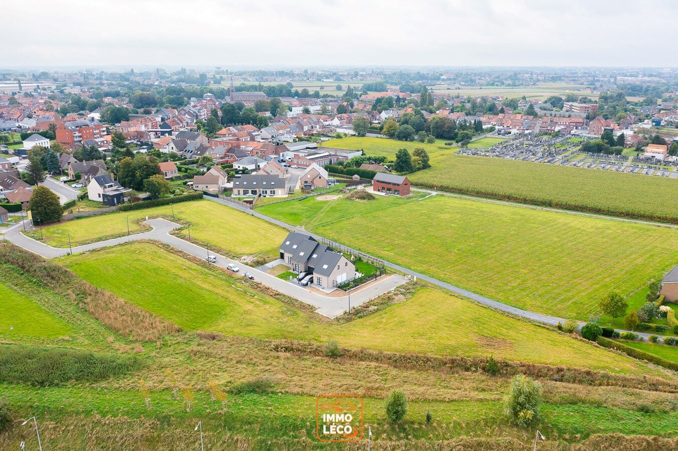 26 nouvelles constructions (2/3 façades) avec jardin, garage, parking, TOP SECTEUR ! 