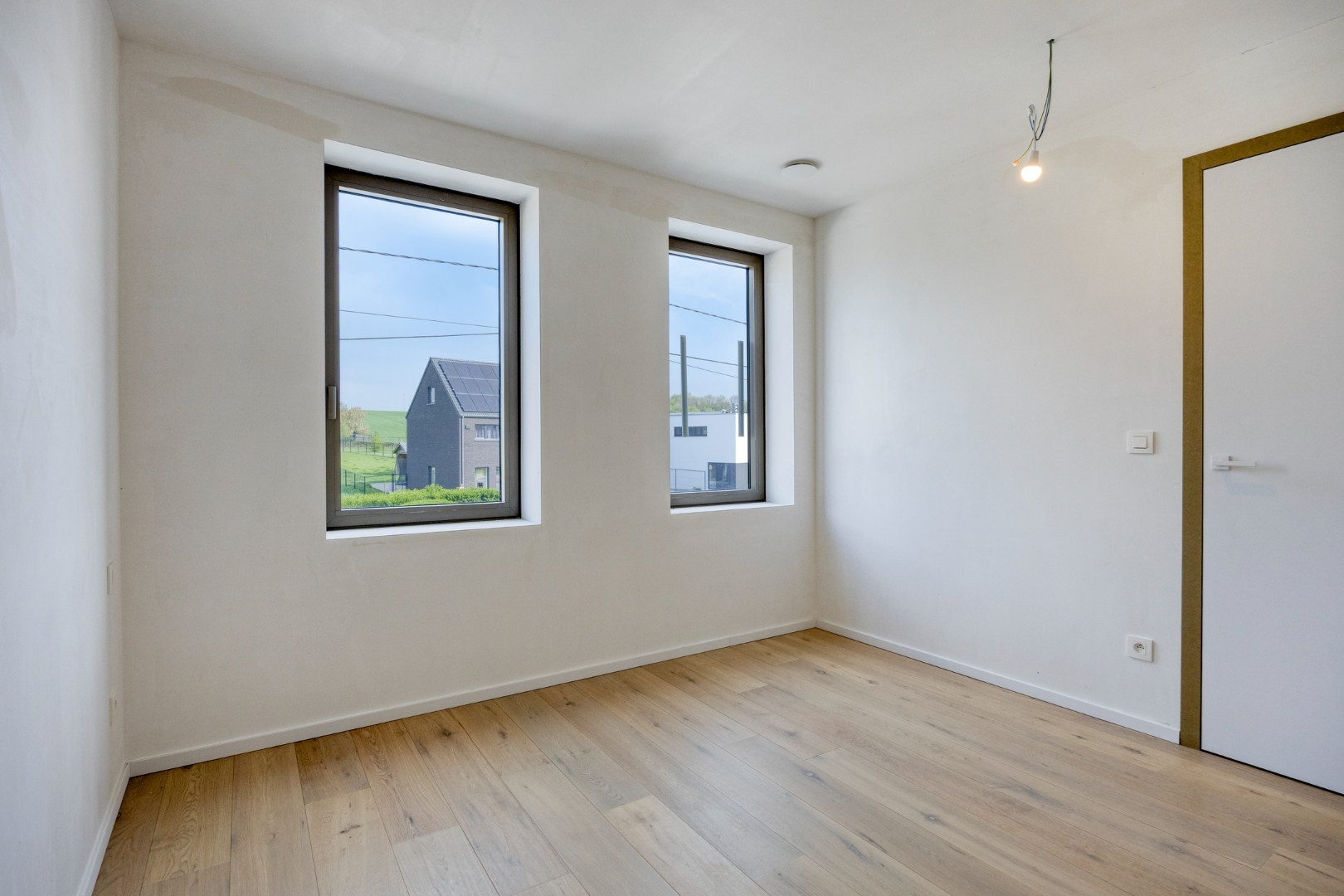 Fantastisch afgewerkte nieuwbouwwoning met 3 slaapkamers, tuin en terras in Assent (Bekkevoort)! – EPC 14 kWh/m² - bewoonbare opp. 177m² 