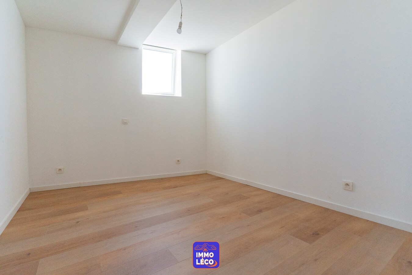 Appartement 2 chambres entièrement rénové en 2025, dans une rue calme ! 