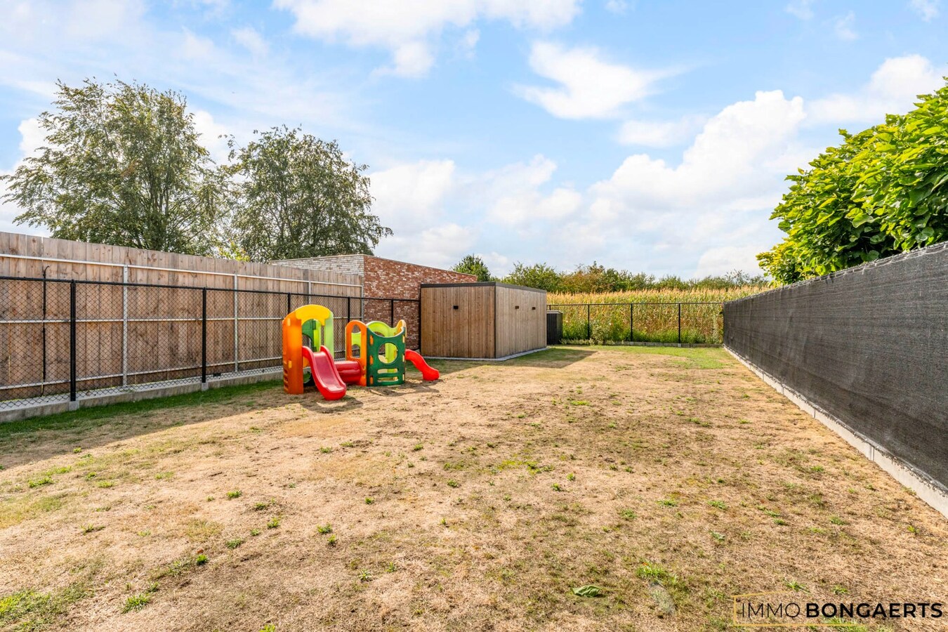 Instapklare woning met 3 slaapkamers 