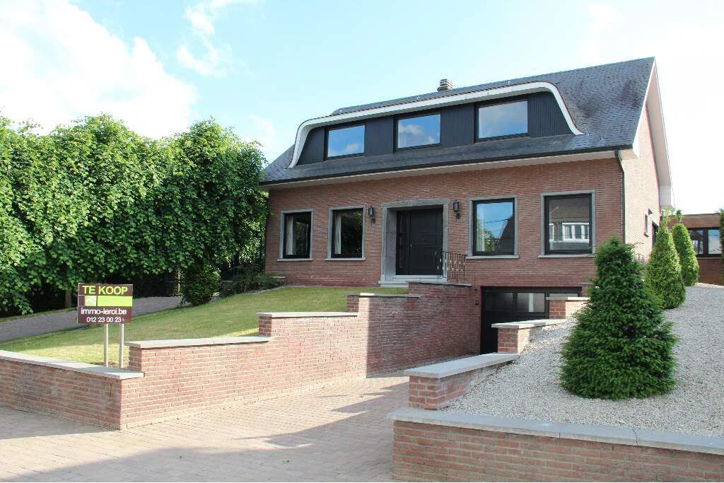 Verkocht villa - TONGEREN-LAUW