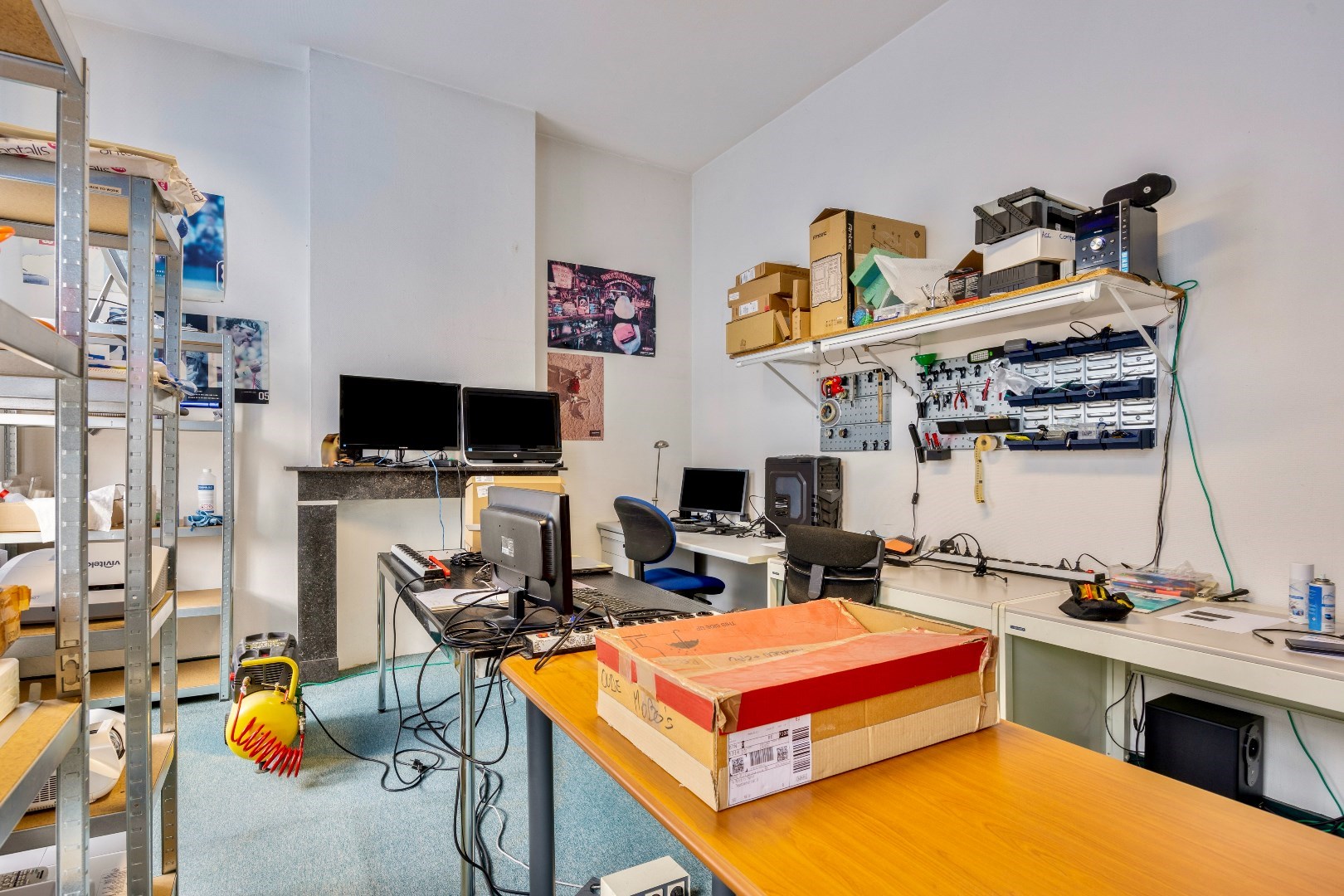 Handelspand centrum Halle met parking 