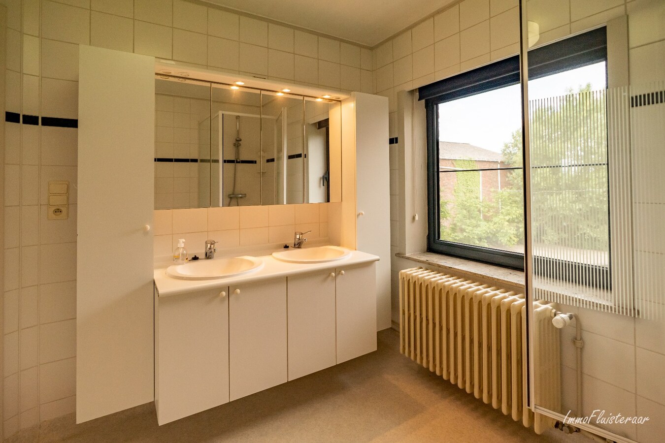 Landelijk gelegen bedrijfswoning met diverse bijgebouwen op ca. 3,5 ha te Bekkevoort (Vlaams-Brabant) 