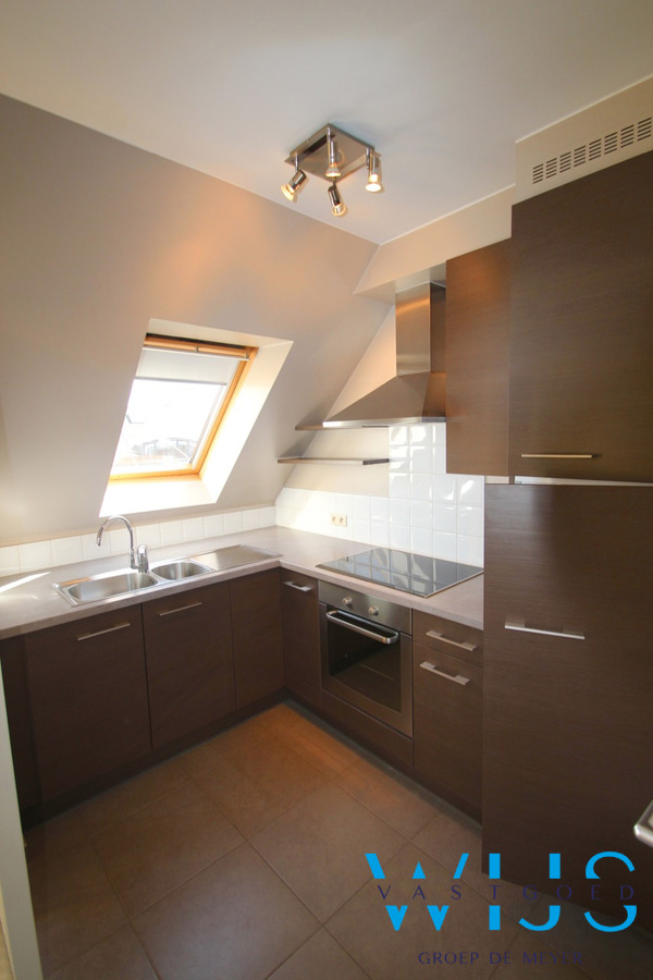 Ruim 3 slaapkamer appartement CENTRUM ERTVELDE 