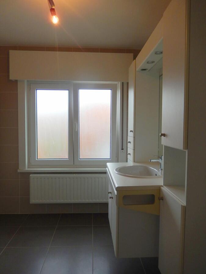 Mooi vernieuwde woning met 4 slaapkamers 