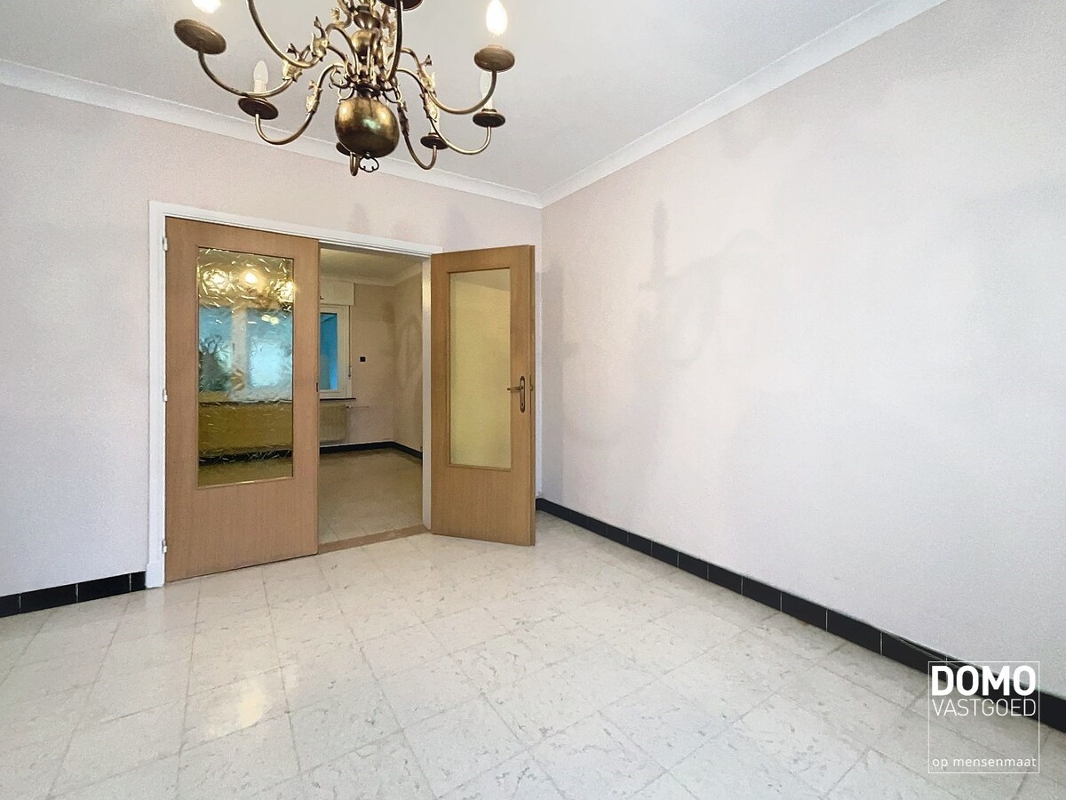 RUIME WONING MET GARAGE, TUIN &amp; 3 SLAAPKAMERS TE ALKEN 