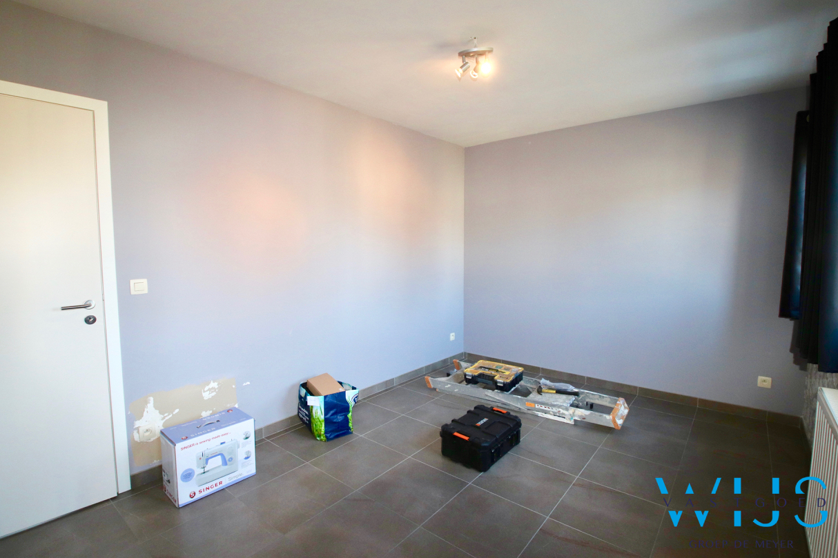 Prachtig woonhuis met 5 slaapkamers &amp; tuin te SLEIDINGE! 