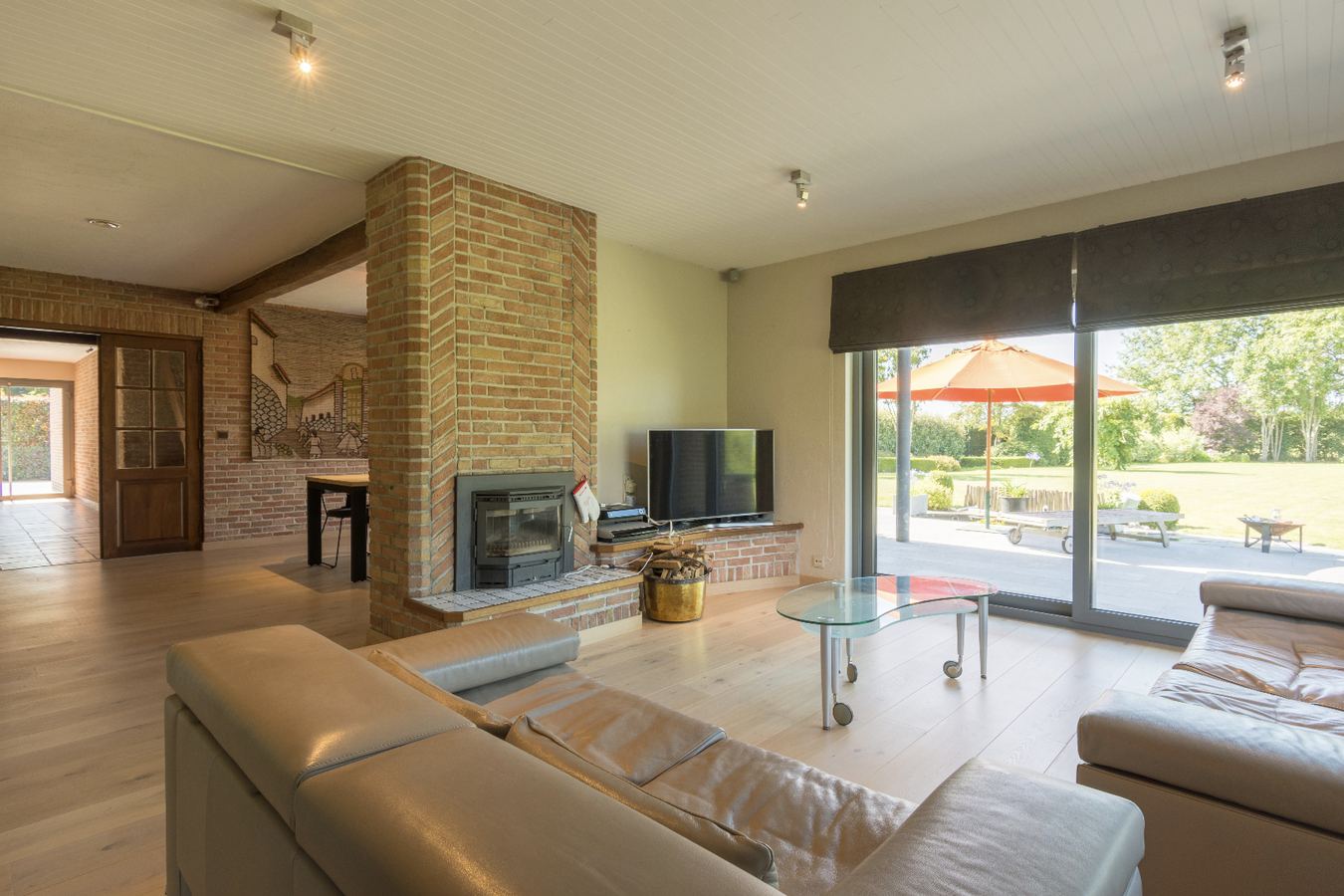 Ruime bemeubelde villa op residentiële ligging te Drongen (Baarle) 