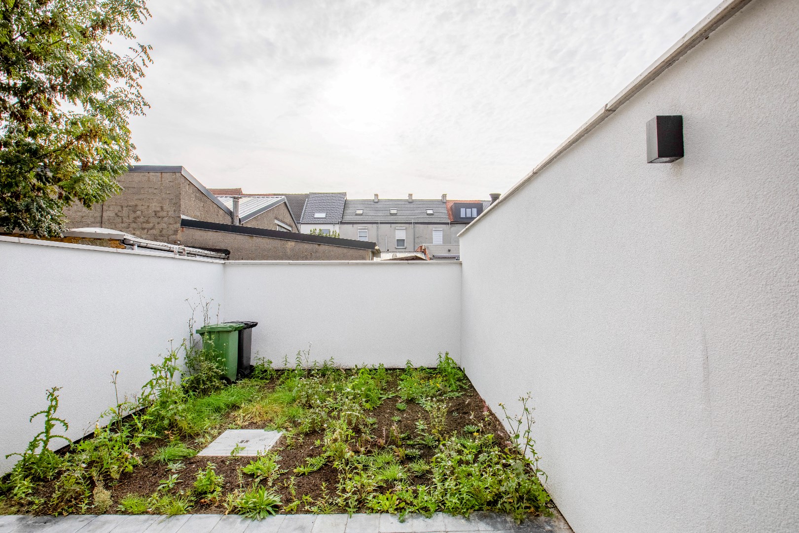 Instapklare woning met 3 slaapkamers en buitenruimte 