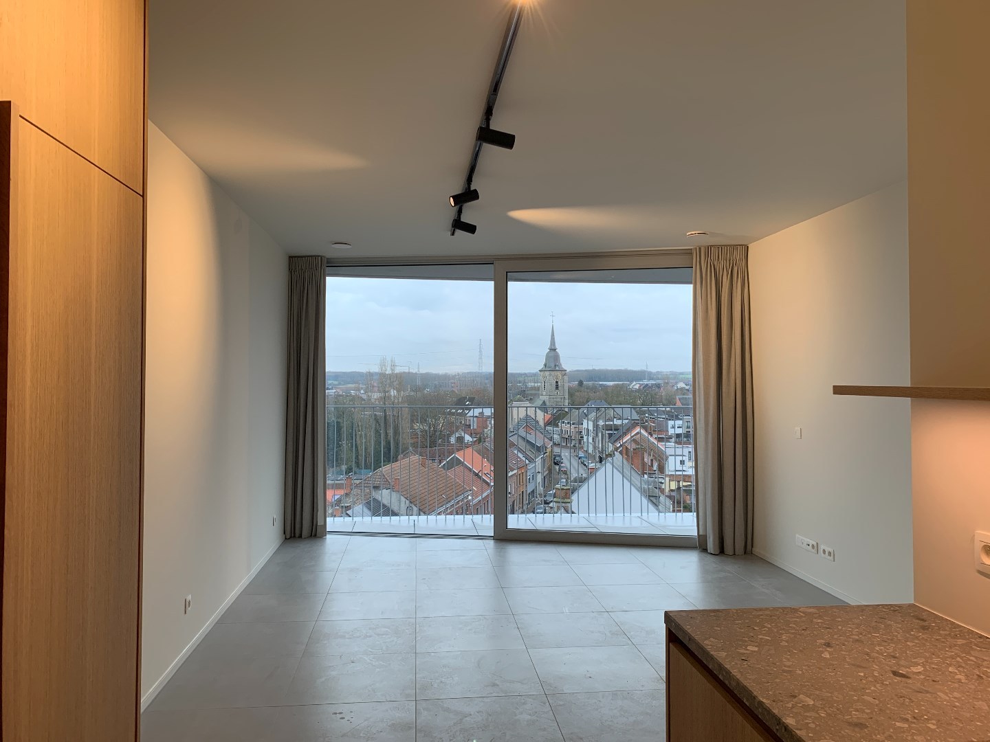Appartement met 2 slaapkamers en terras. 