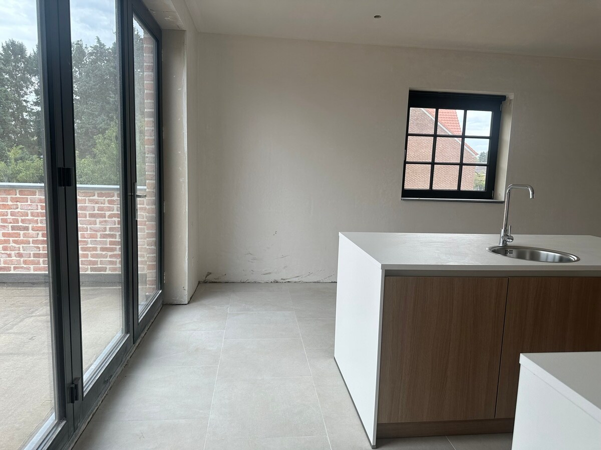 Afgewerkt nieuwbouw app. (3 slpks.) in Residentie Martinus 