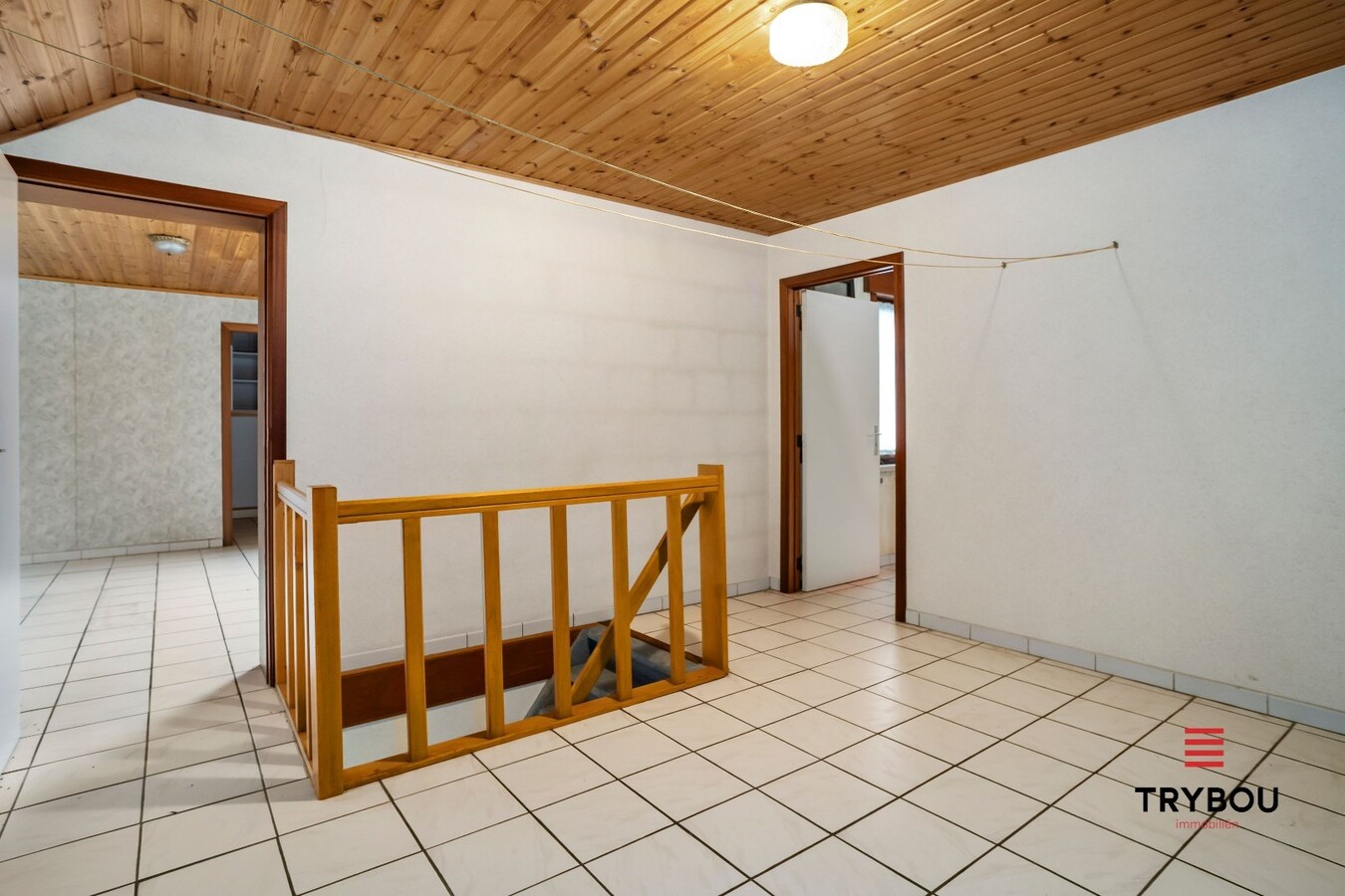 Ruime hoekwoning met 3 slaapkamers en garage te Poelkapelle 