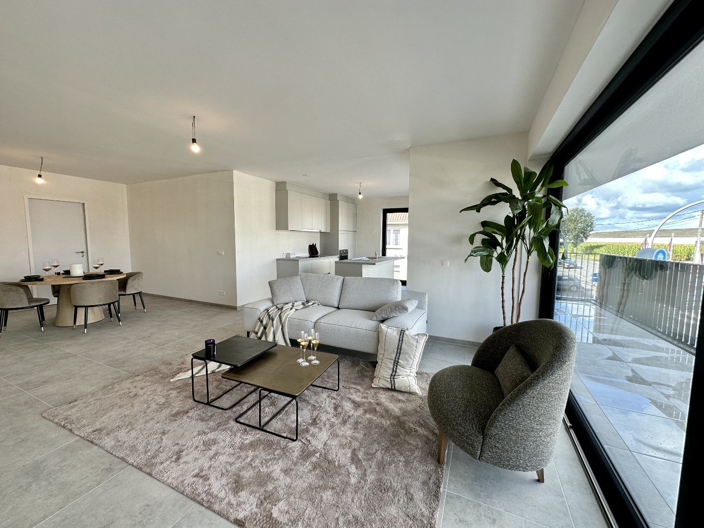 Prachtig lichtrijk en ruim (116 m²) nieuwbouw 2-slpk appartement met (zonne)terras(en), Kortemark 