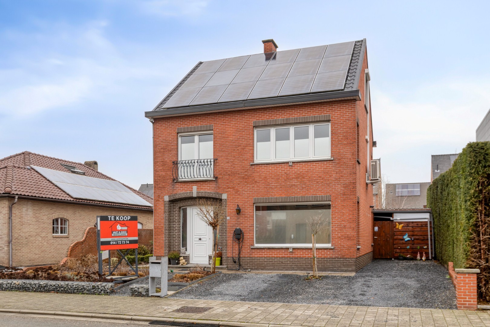 Instapklare gezinswoning met 4 slpk. in het centrum van Geel 